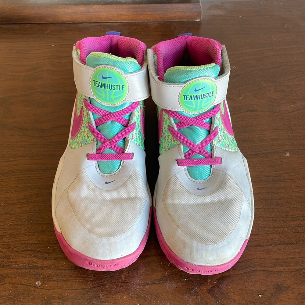 Girls Nike basketball shoes size 3